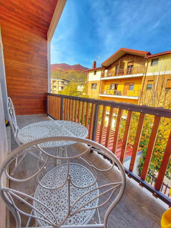 Ferienwohnung La Ginestra C&B House Castel Di Sangro Exterior foto